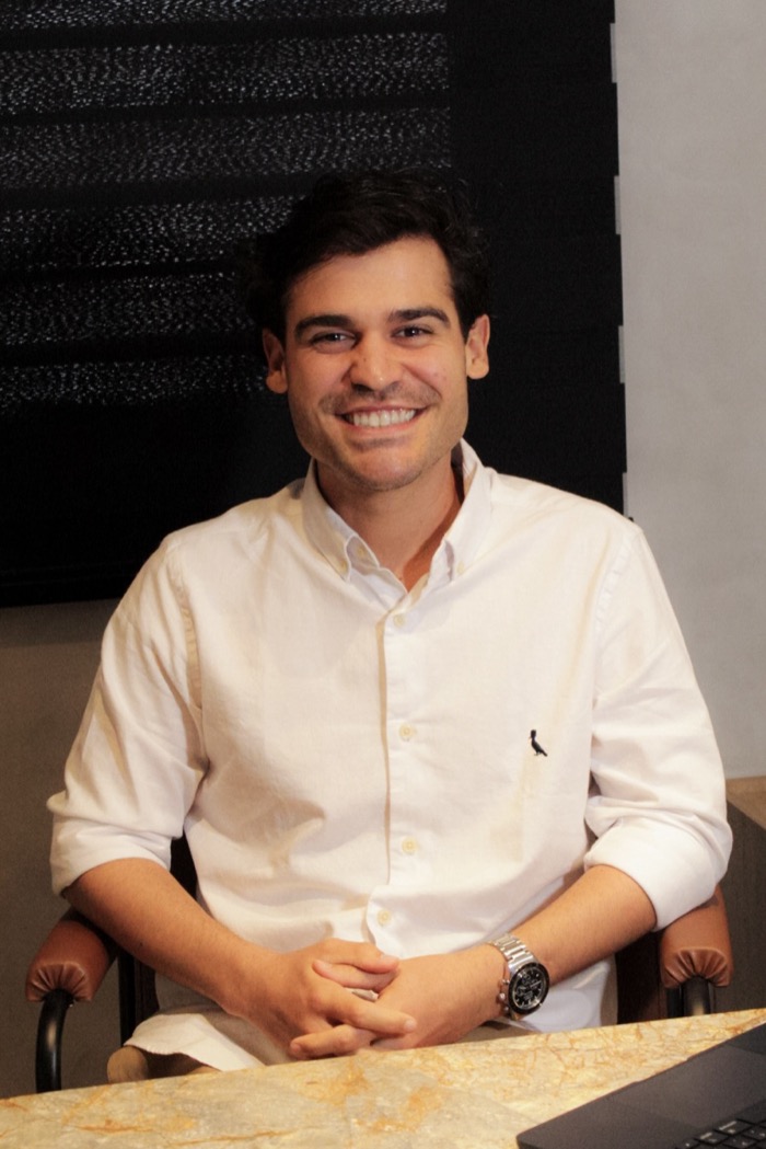 Rafael Mendes no consultório